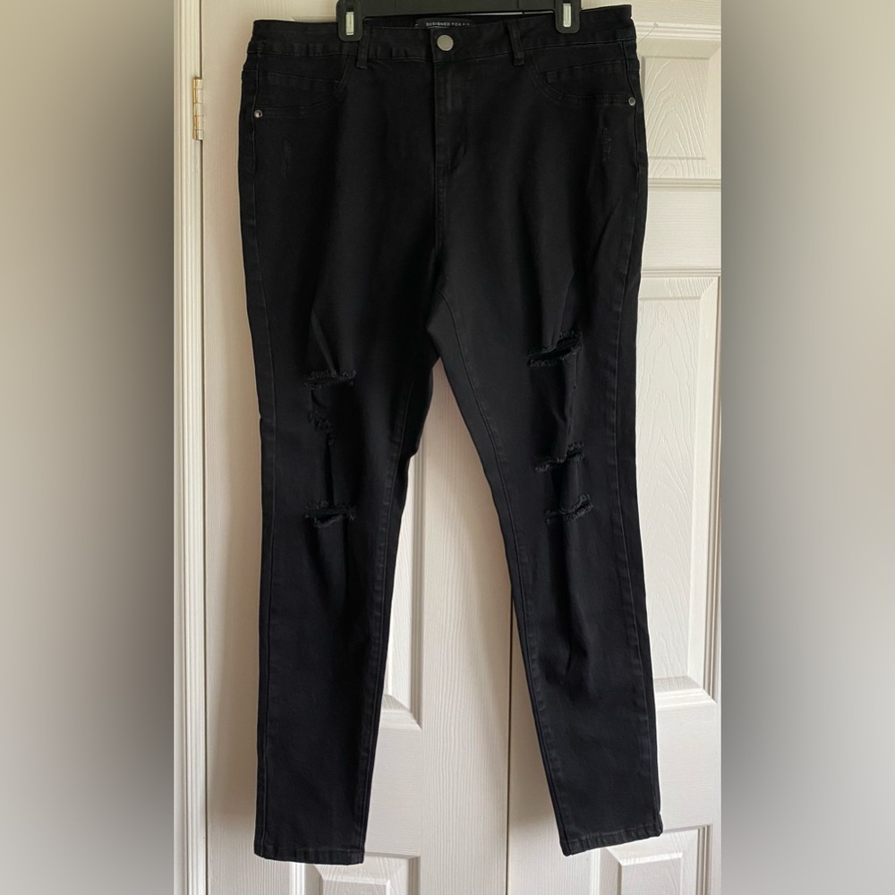 NWOT Chic Denim Black Women's Harley High Rise Skinny Jeans 16s Distressed